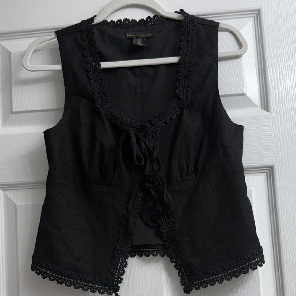 House of Harlow 1960 Black Lace Trim Blouse